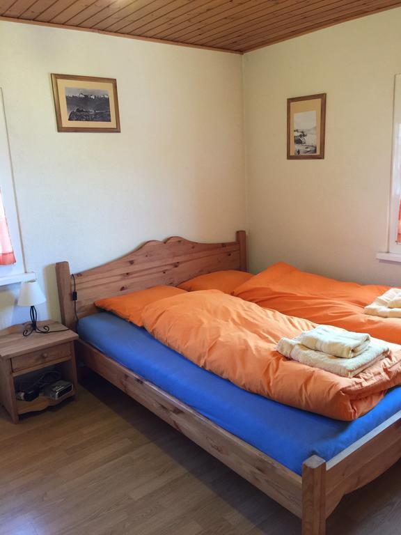 Le Central - Chambres D'Hote Grône Kamer foto